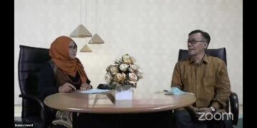 Mansyurdin dan Humas Unand di Podcast Unand Kita pada Rabu (16/6/2021). (Genta Andalas/Tangkapan layar)