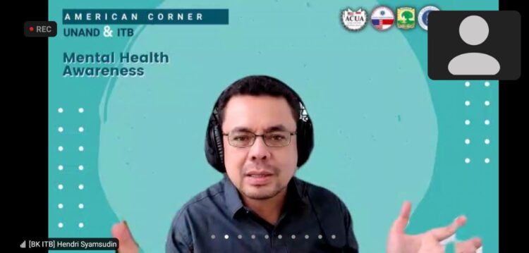 Penyamaian materi webinar oleh Kasubdit Bimbingan Konseling Direktorat Kemahasiswaan Institut Teknologi Bandung, Senin (28/3/2022)