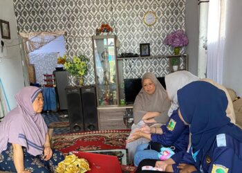 Pelatihan Digital Marketing oleh mahasiswa KKN Unand Nagari Panyalaian kepada salah satu UMKM di Jorong Koto Tuo pada Selasa (15/8/2023) (Dok. Pribadi)