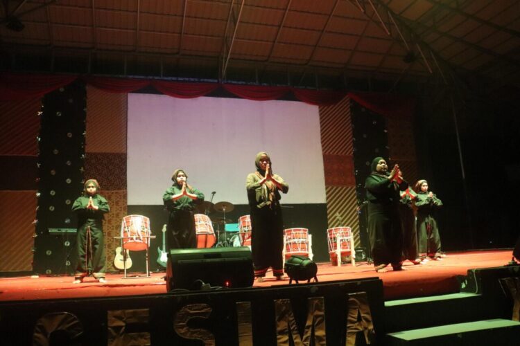 Penampilan garapan musik perkusi dari BSTM pada Minggu (21/9/2025) (Genta Andalas/ Zaki Latif Bagia Rahman)