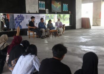 Diskusi publik yg dilakukan dengan para pembicara di internasional Women's Day, Jumat (13/3/2026) (Genta Andalas/Oktavia Ramadhani)